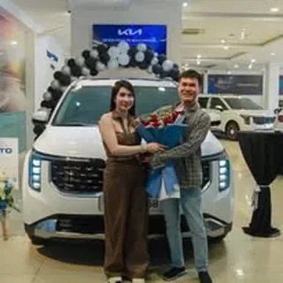 Hoạt động tư vấn và giao xe Mazda tại Trà Vinh 6